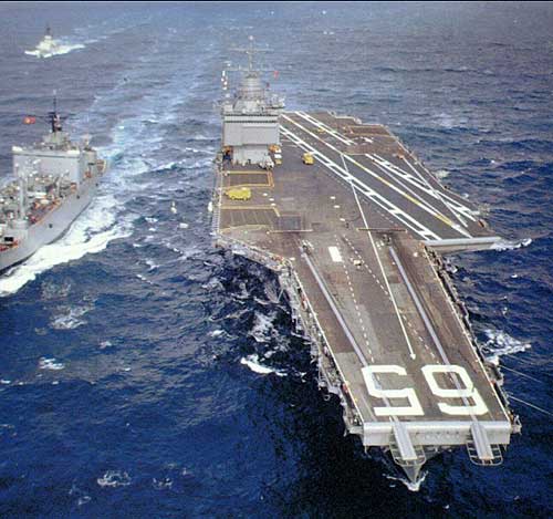 Planta BARCO PORTA AVIÕES AMERICANO USS ENTERPRISE COMP.:1130mm